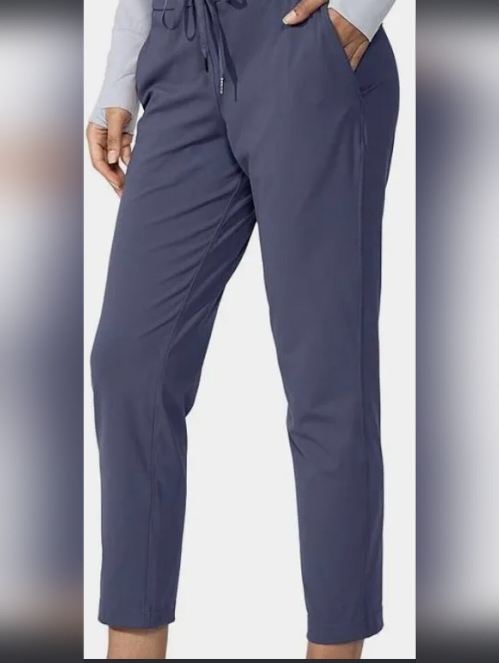 Woman's Sporty Straight-Leg Pants in Lavanda Color!